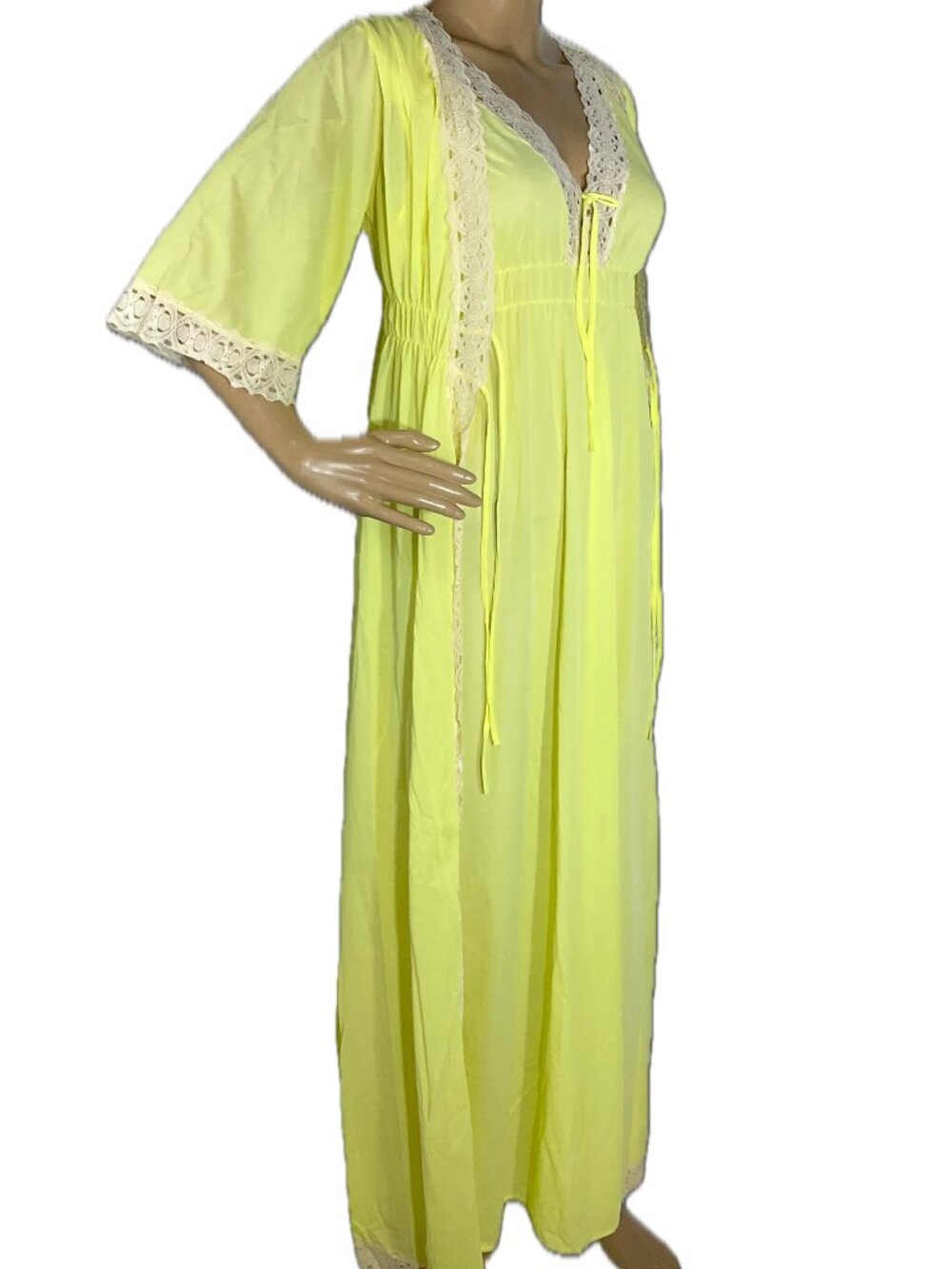 Vintage 100% Nylon Sz Med Nightgown & Robe Lace Trimmed Yellow Glencraft USA